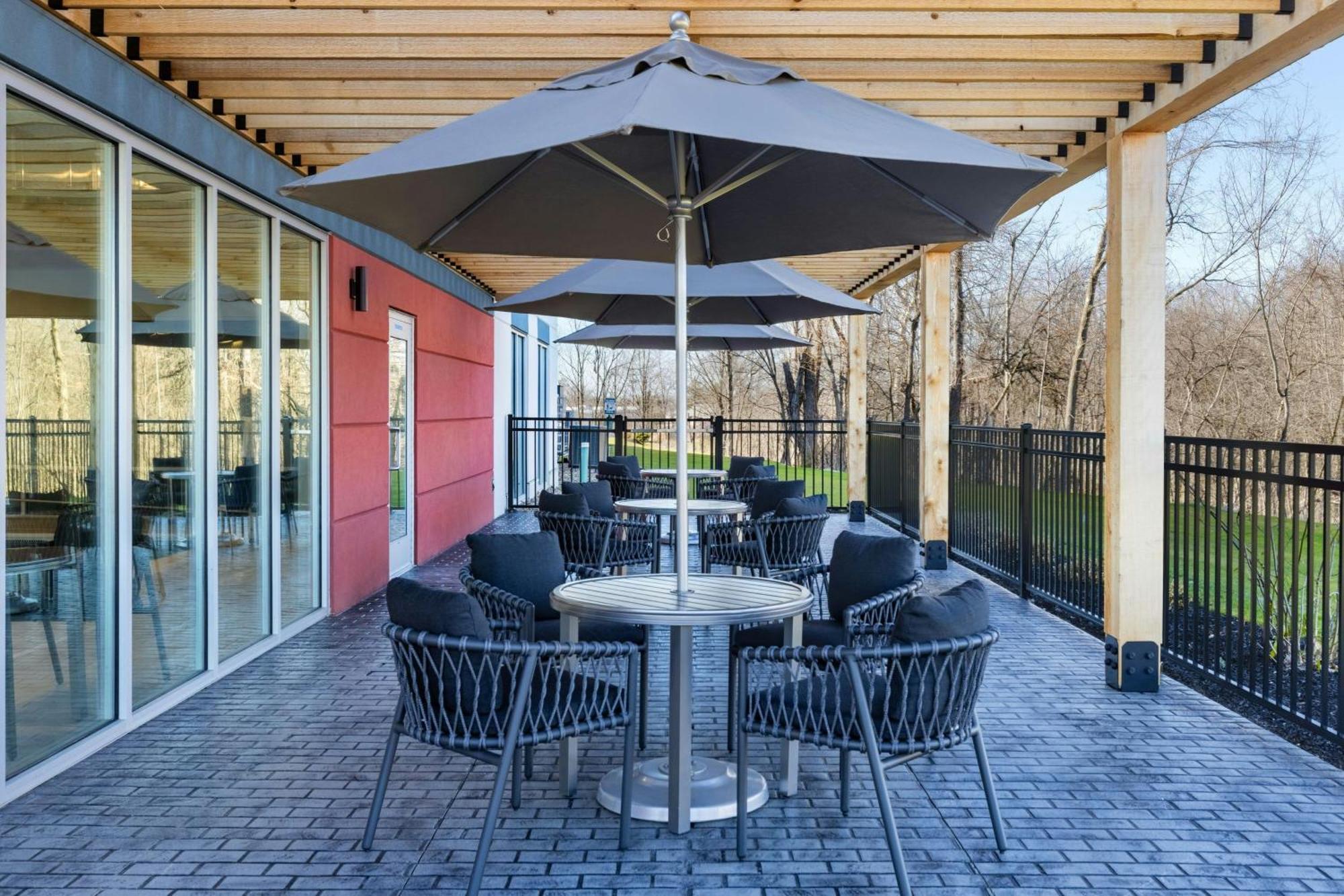 Towneplace Suites By Marriott Geneva At Spire Academy 외부 사진