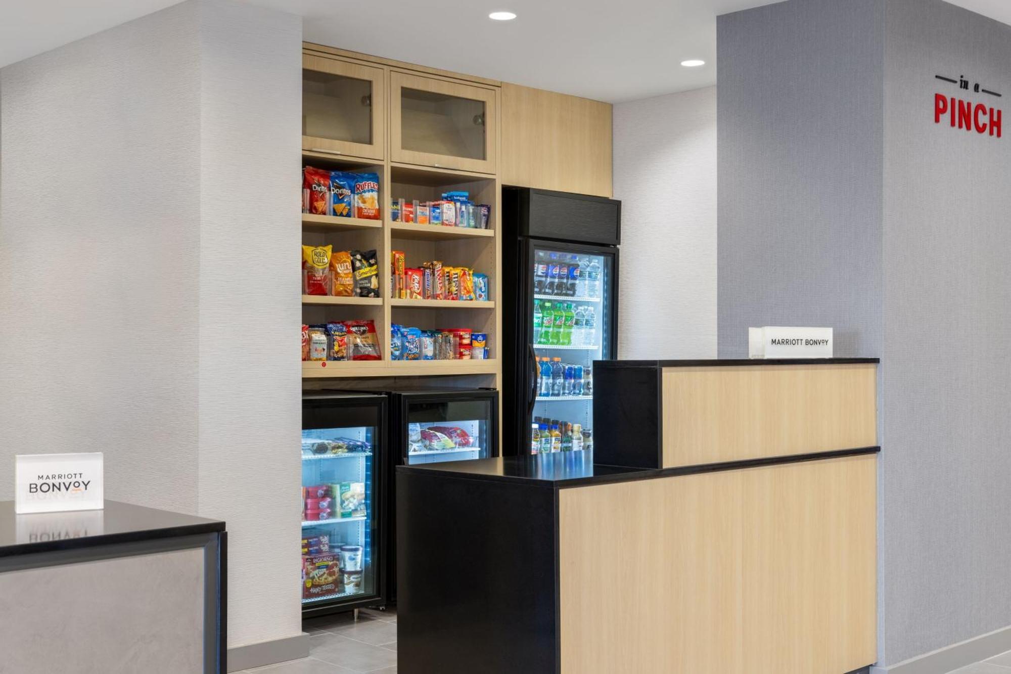 Towneplace Suites By Marriott Geneva At Spire Academy 외부 사진