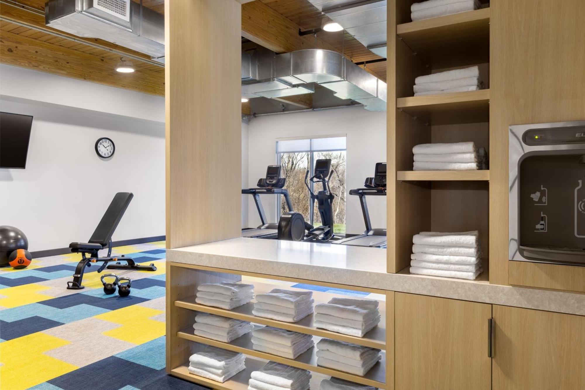 Towneplace Suites By Marriott Geneva At Spire Academy 외부 사진